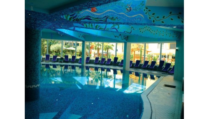 California Resort poza 22