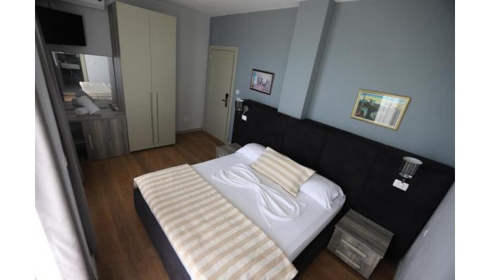 Hotel Perandor Durres poza 9